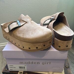 Madden Girl Beige Suede Platform Clogs